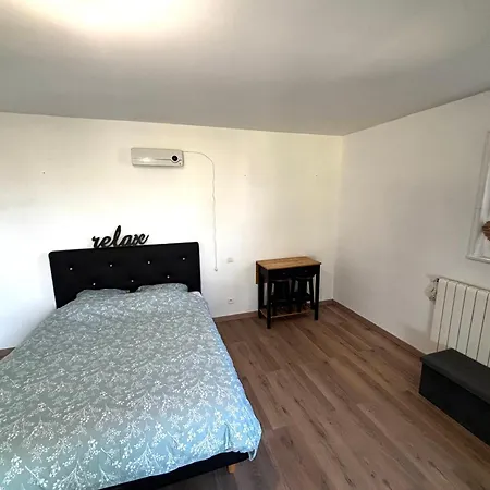 Chez Aurelie Et Kevin בית הארחה
